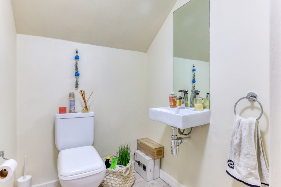 3 Bedroom Property for Sale in Sea Point Western Cape